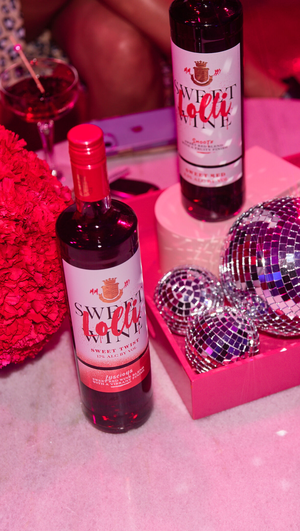 Sweet Red Wine for the Ultimate Gift